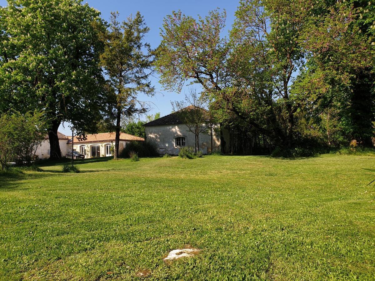 Chateau De Champblanc Privatunterkunft *