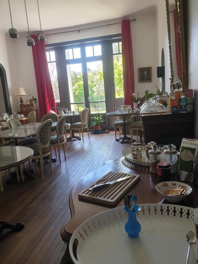 Séjour chez l'habitant Château De Champblanc *